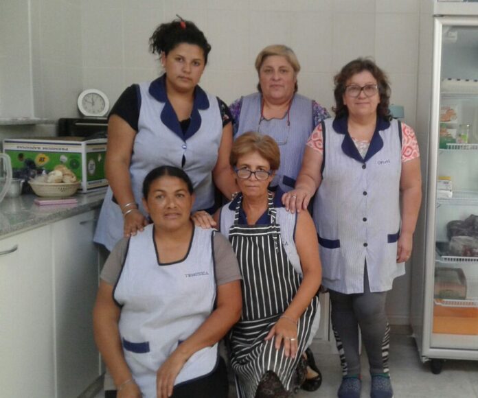 Asistentes Escolares (4)