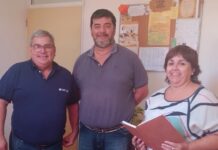 Reunión en la Regional Nº IX de Educación con el nuevo delegado regional