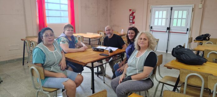 asistentes escolares