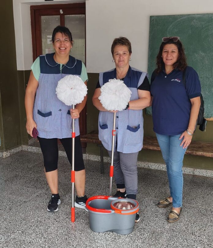 asistentes escolares