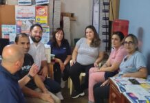 Reunión en la Colonia Oliveros